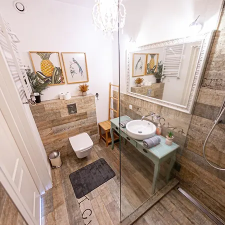 Euro Waterlane Apartament